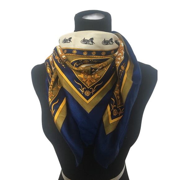 Detailed Vintage Scarf Medieval Design- Gold, Blue, Green, White - Picture 7 of 7